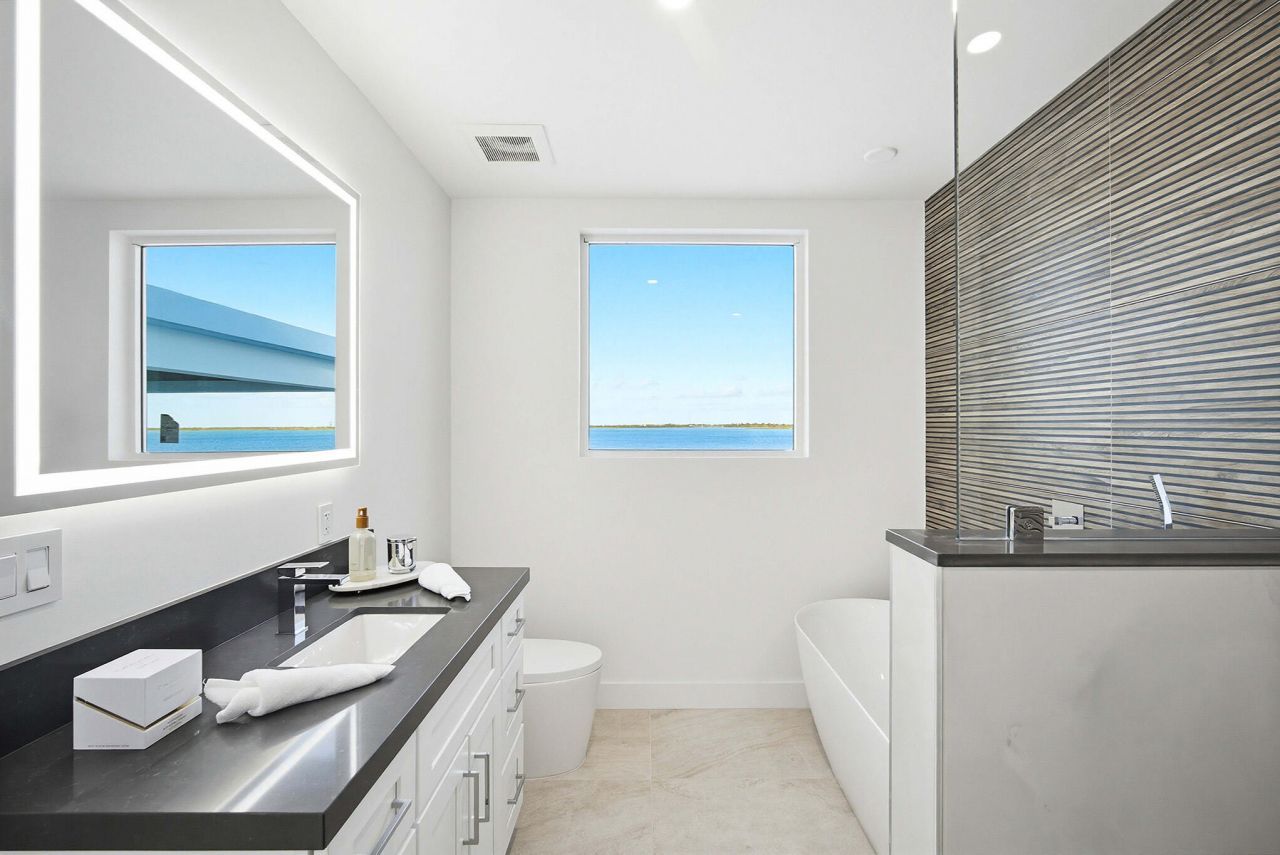 1041 E Buttonwood Drive, Sugarloaf, FL 33042 Photo