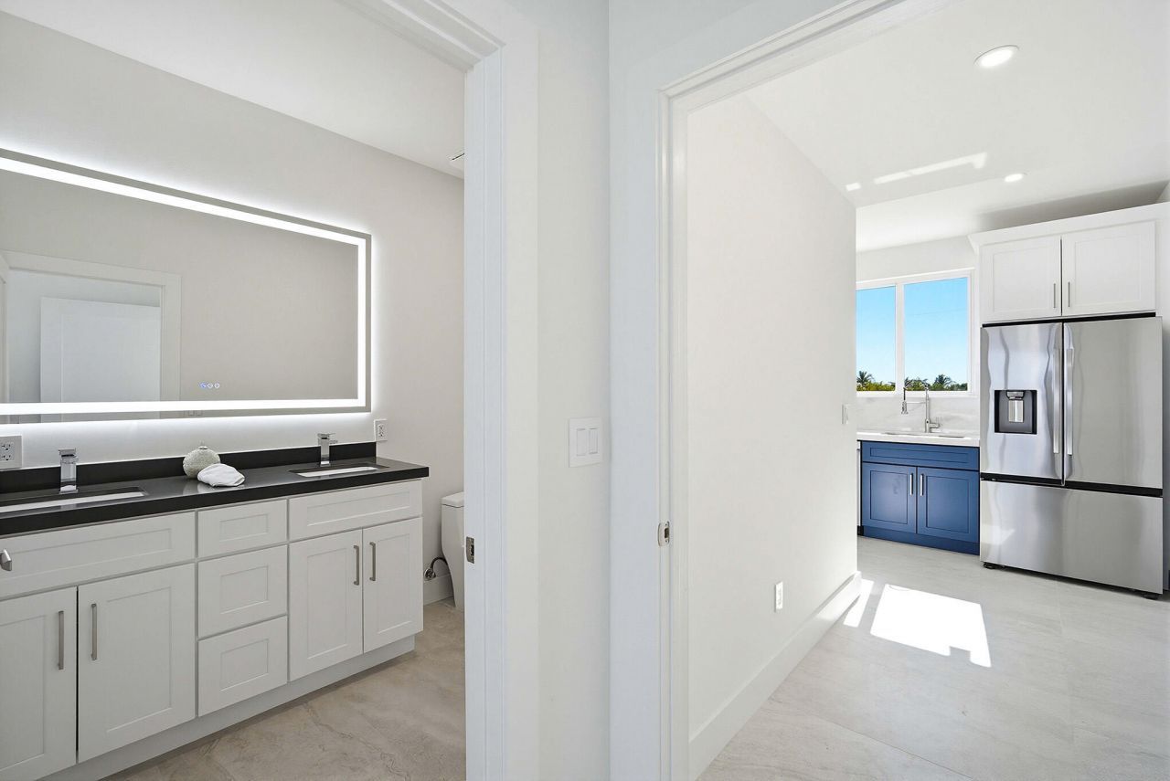 1041 E Buttonwood Drive, Sugarloaf, FL 33042 Photo