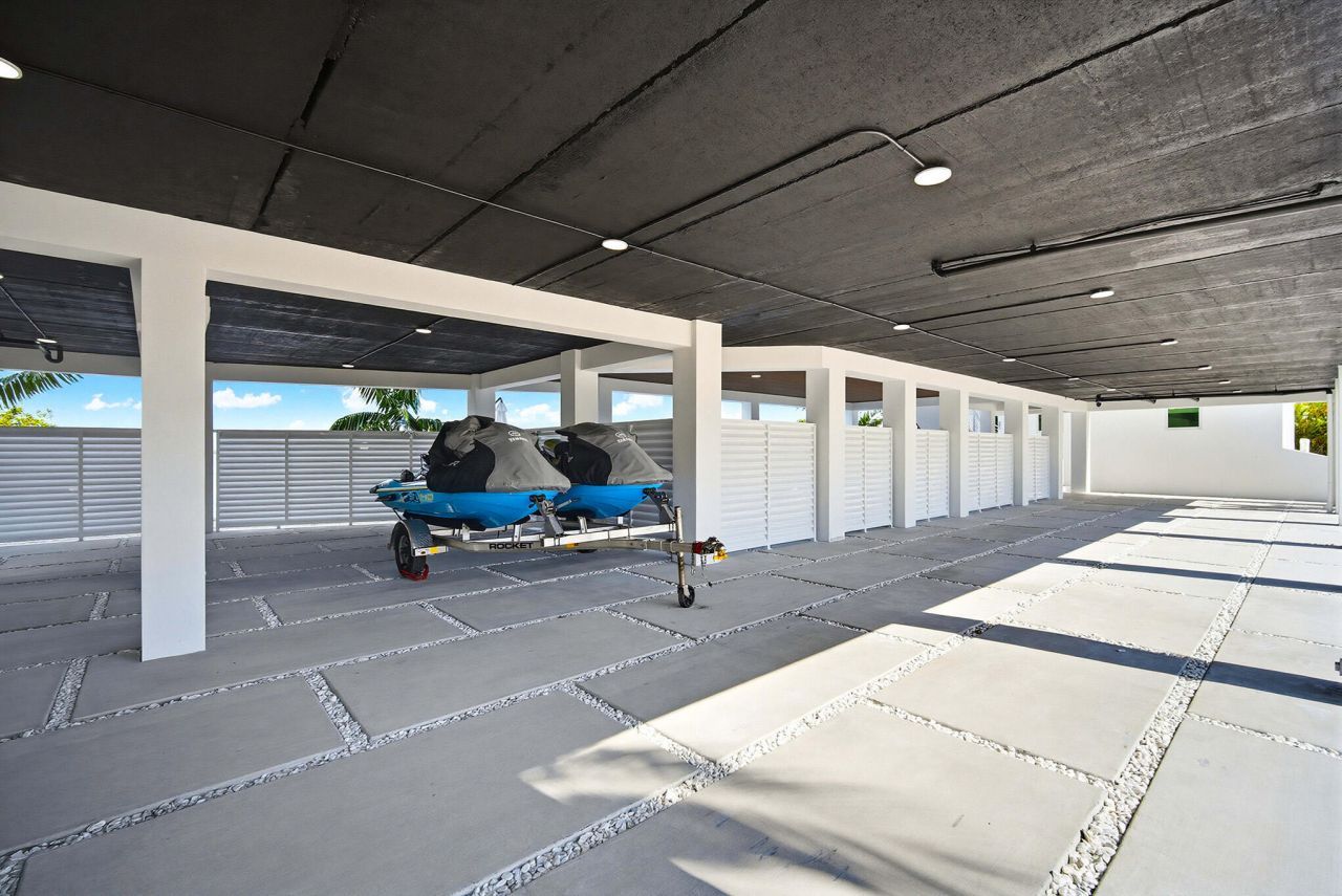 1041 E Buttonwood Drive, Sugarloaf, FL 33042 Photo