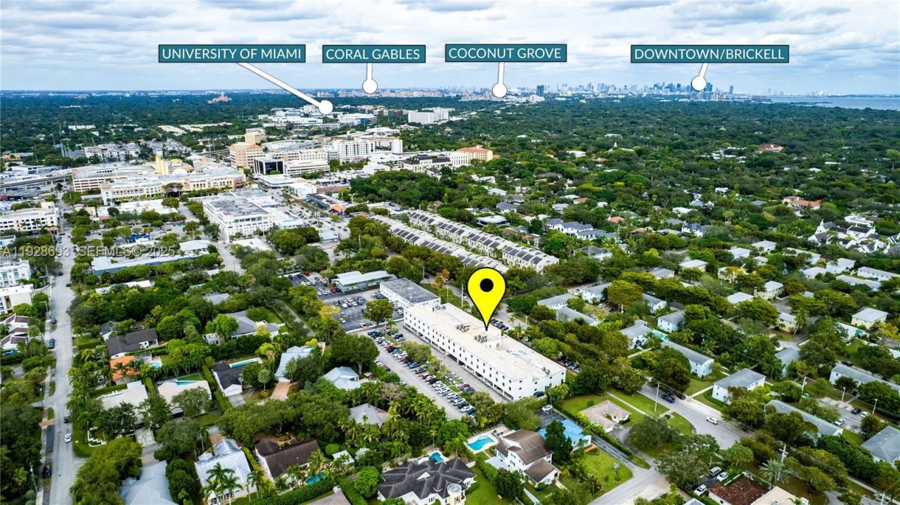 7600 S Red Rd, South Miami, FL 33143 Photo