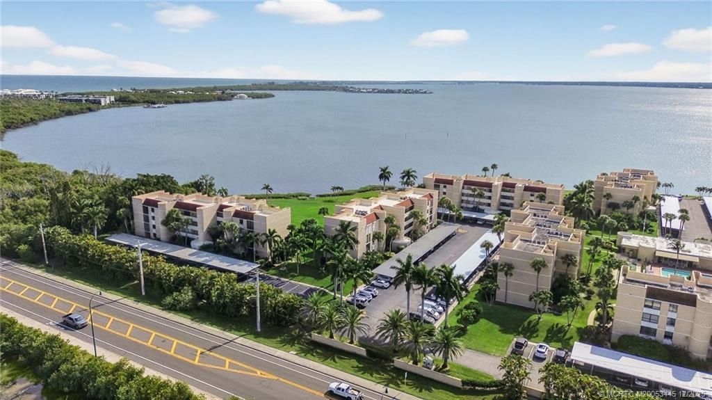 3462 NE Causeway Boulevard, Unit 103, Jensen Beach, FL 34957 Photo