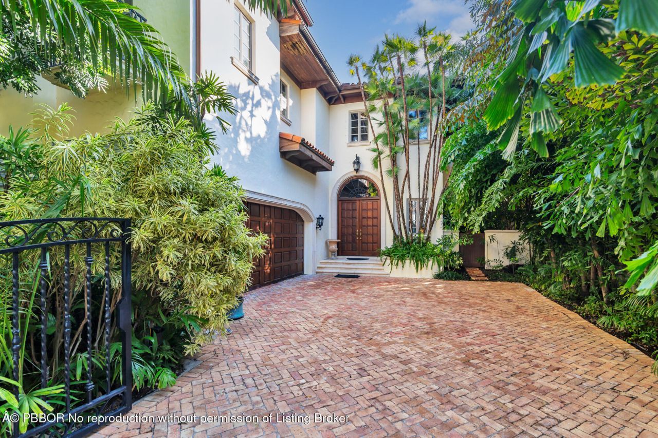 446 Brazilian Avenue, Unit 446, Palm Beach, FL 33480 Photo