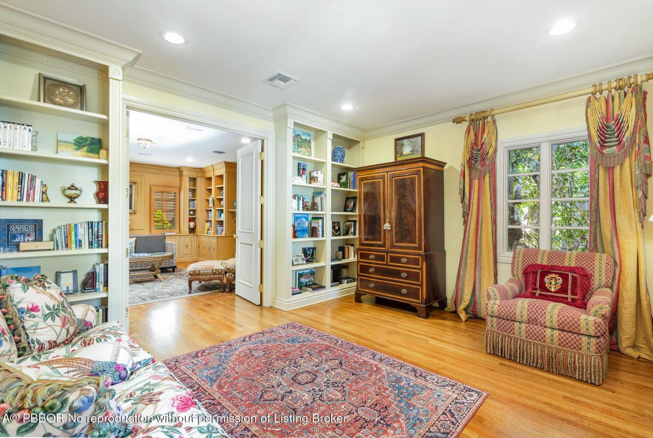 446 Brazilian Avenue, Unit 446, Palm Beach, FL 33480 Photo