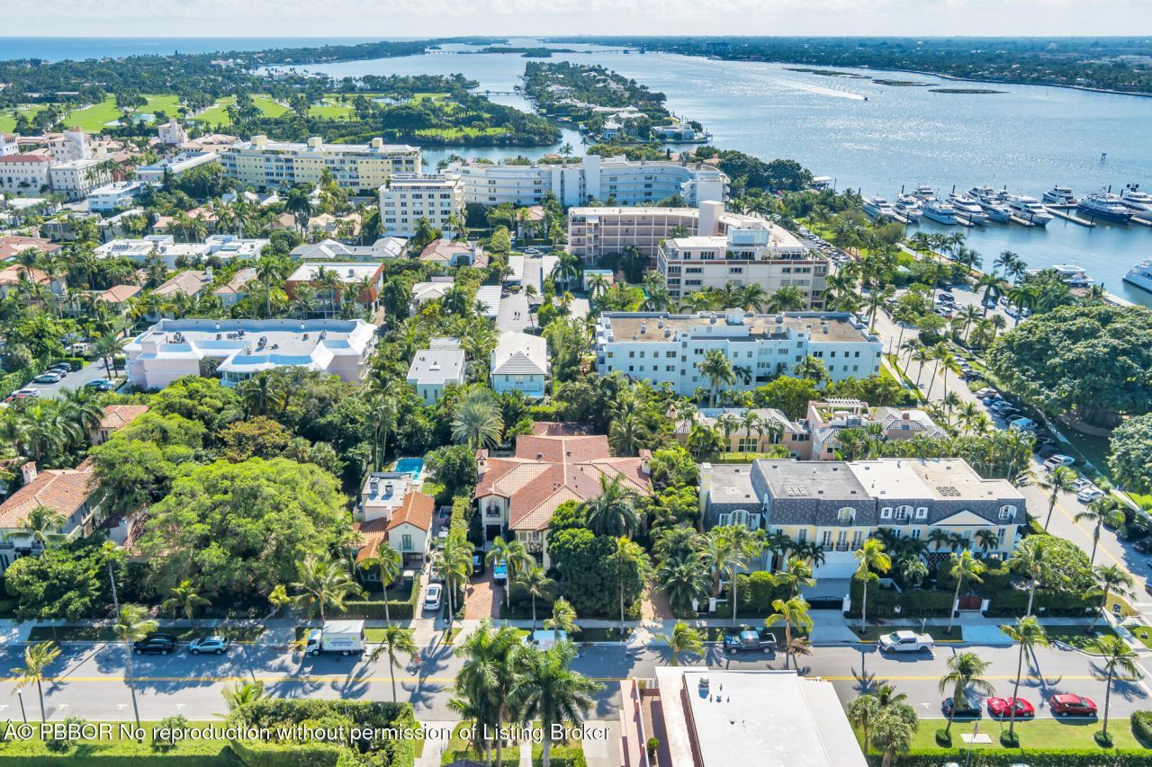 446 Brazilian Avenue, Unit 446, Palm Beach, FL 33480 Photo