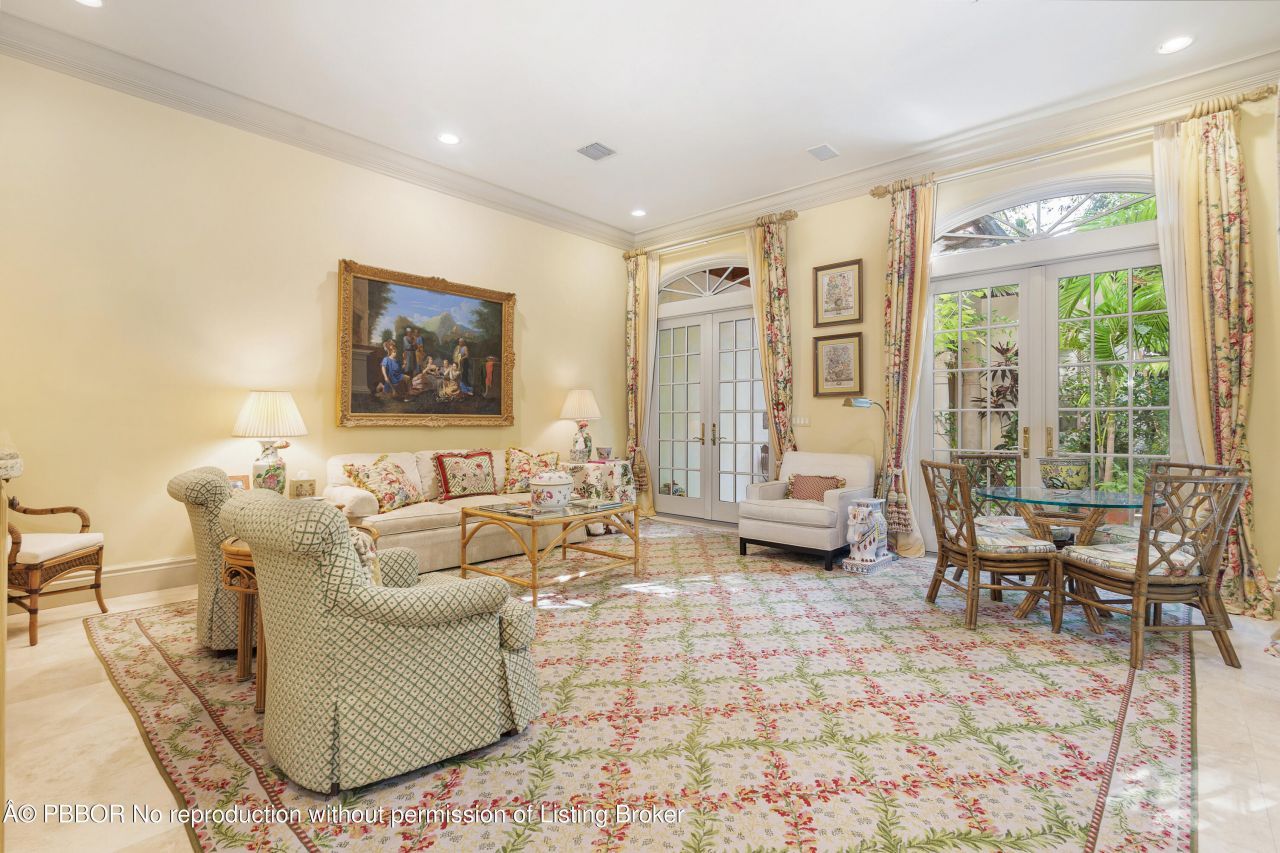 446 Brazilian Avenue, Unit 446, Palm Beach, FL 33480 Photo