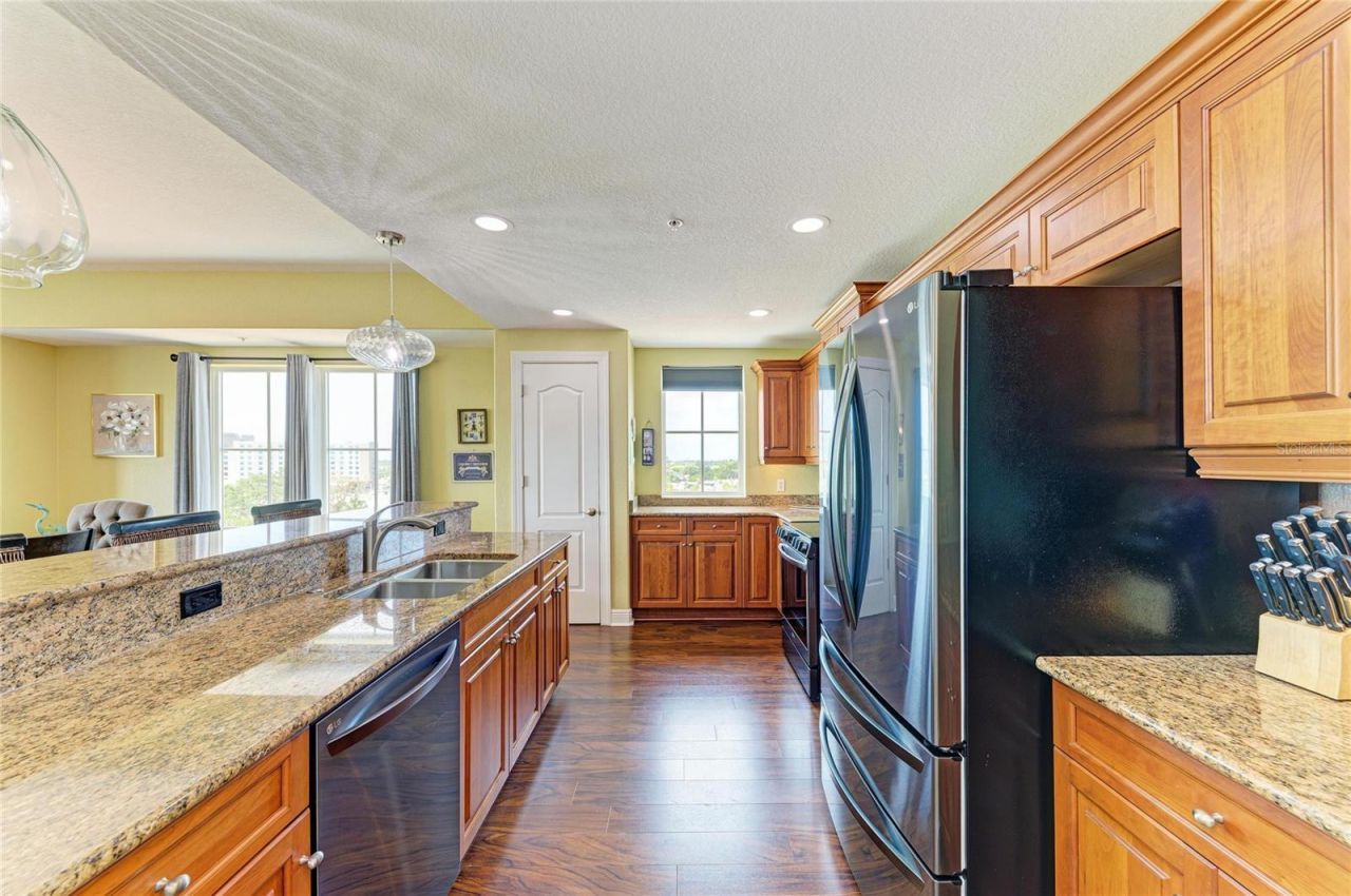 501 Haben Boulevard, Unit 606, Palmetto, FL 34221 Photo