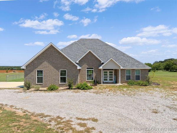 30 Lobo Lane, Lone Grove, OK 73443