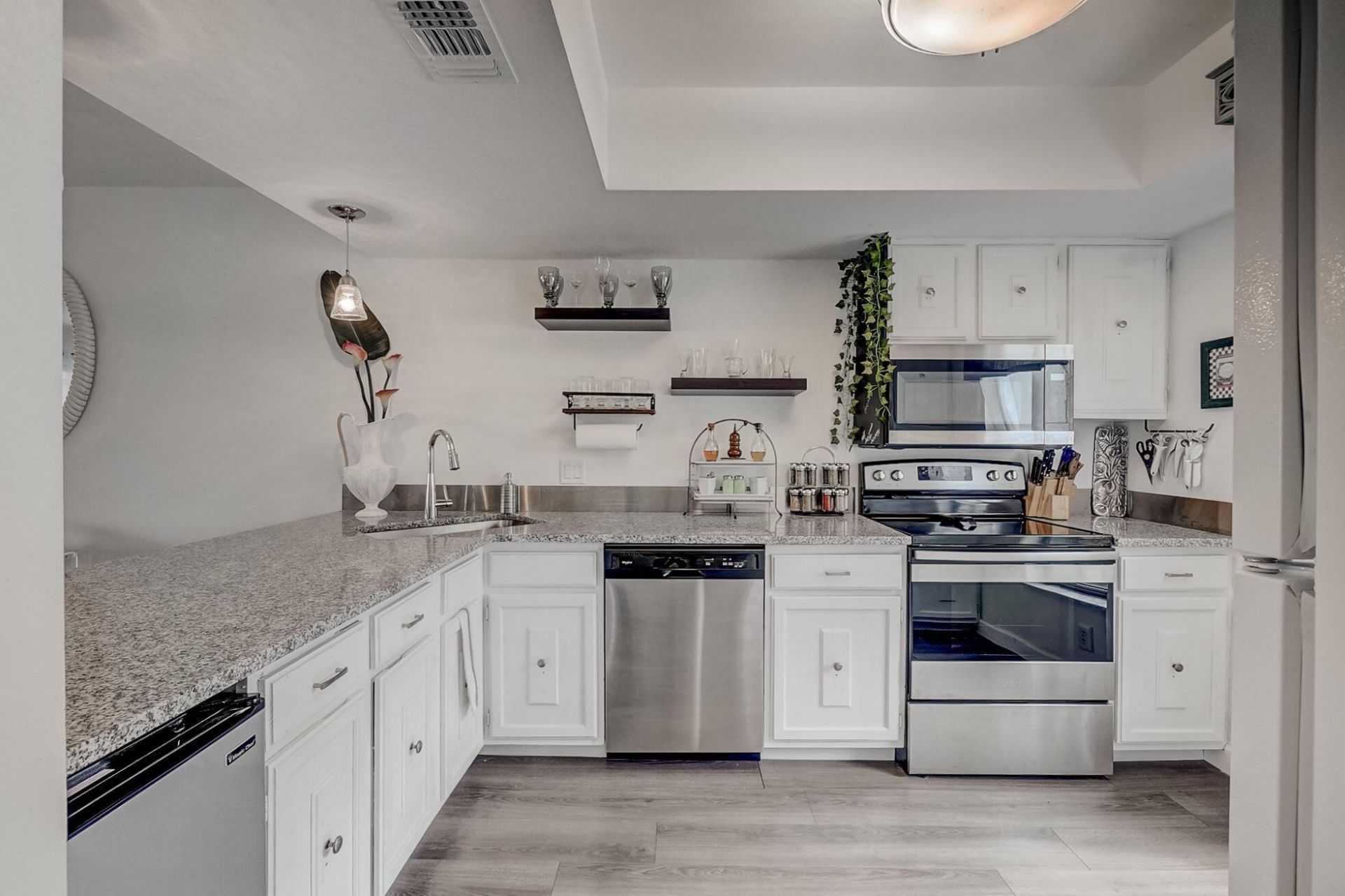 18350 SE Wood Haven Lane, Unit J, Jupiter, FL 33469 Photo