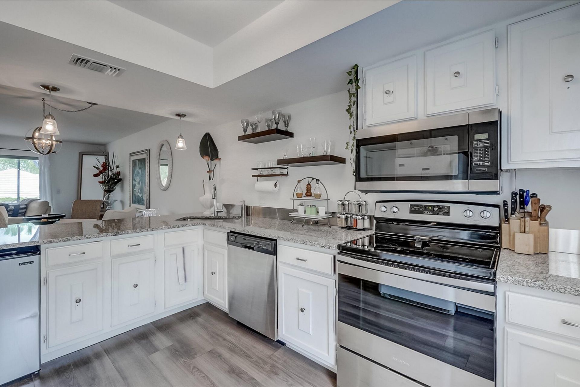 18350 SE Wood Haven Lane, Unit J, Jupiter, FL 33469 Photo