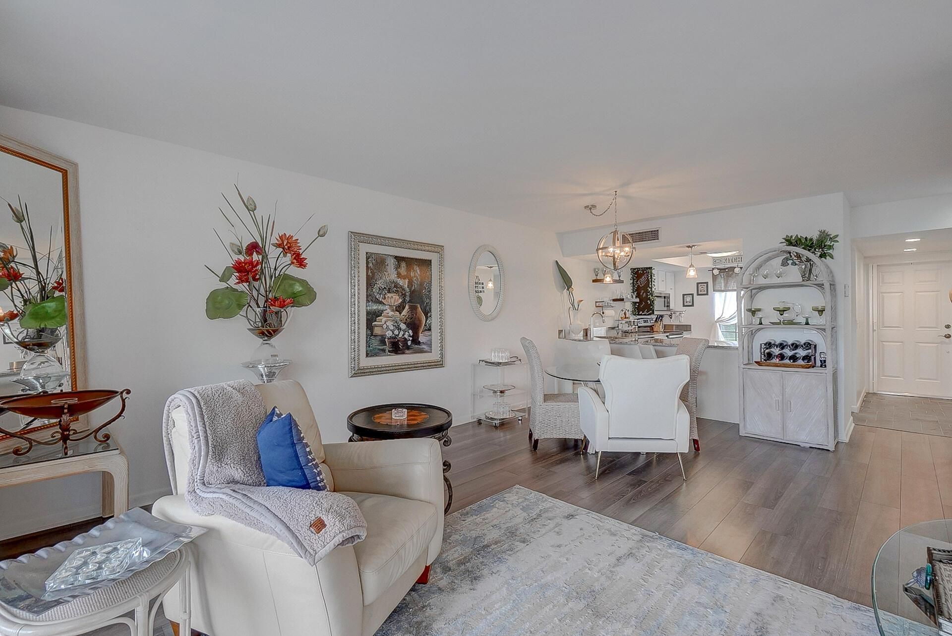 18350 SE Wood Haven Lane, Unit J, Jupiter, FL 33469 Photo