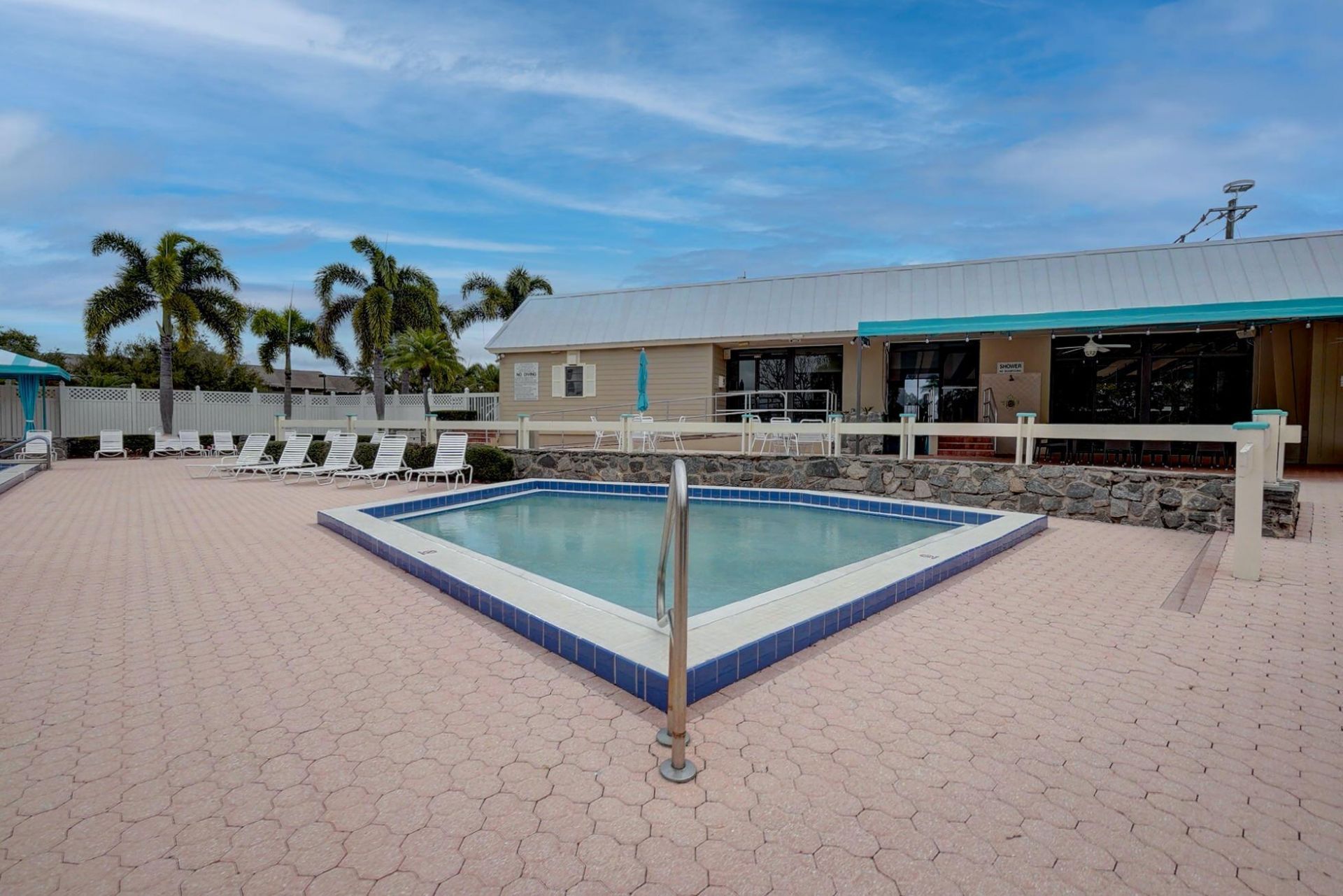 18350 SE Wood Haven Lane, Unit J, Jupiter, FL 33469 Photo