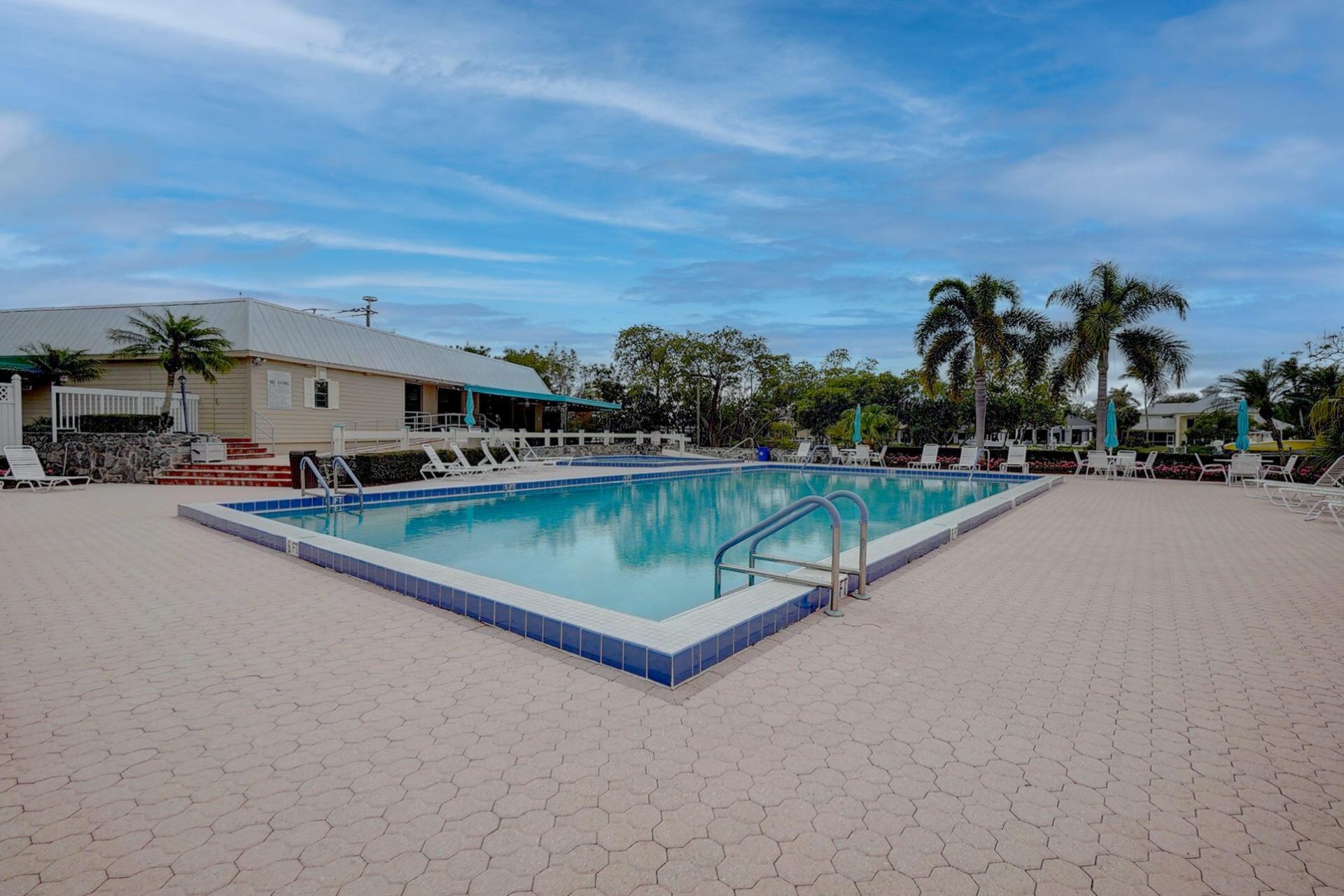 18350 SE Wood Haven Lane, Unit J, Jupiter, FL 33469 Photo