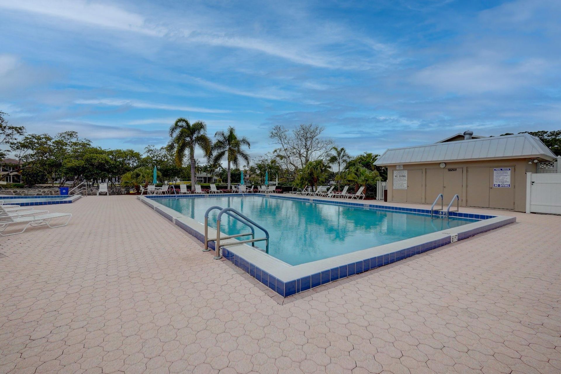 18350 SE Wood Haven Lane, Unit J, Jupiter, FL 33469 Photo