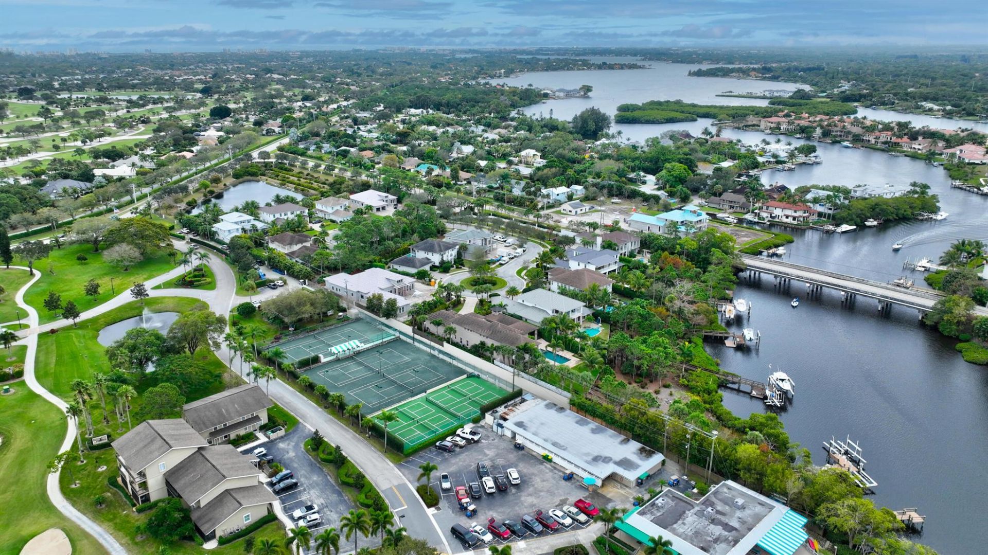 18350 SE Wood Haven Lane, Unit J, Jupiter, FL 33469 Photo