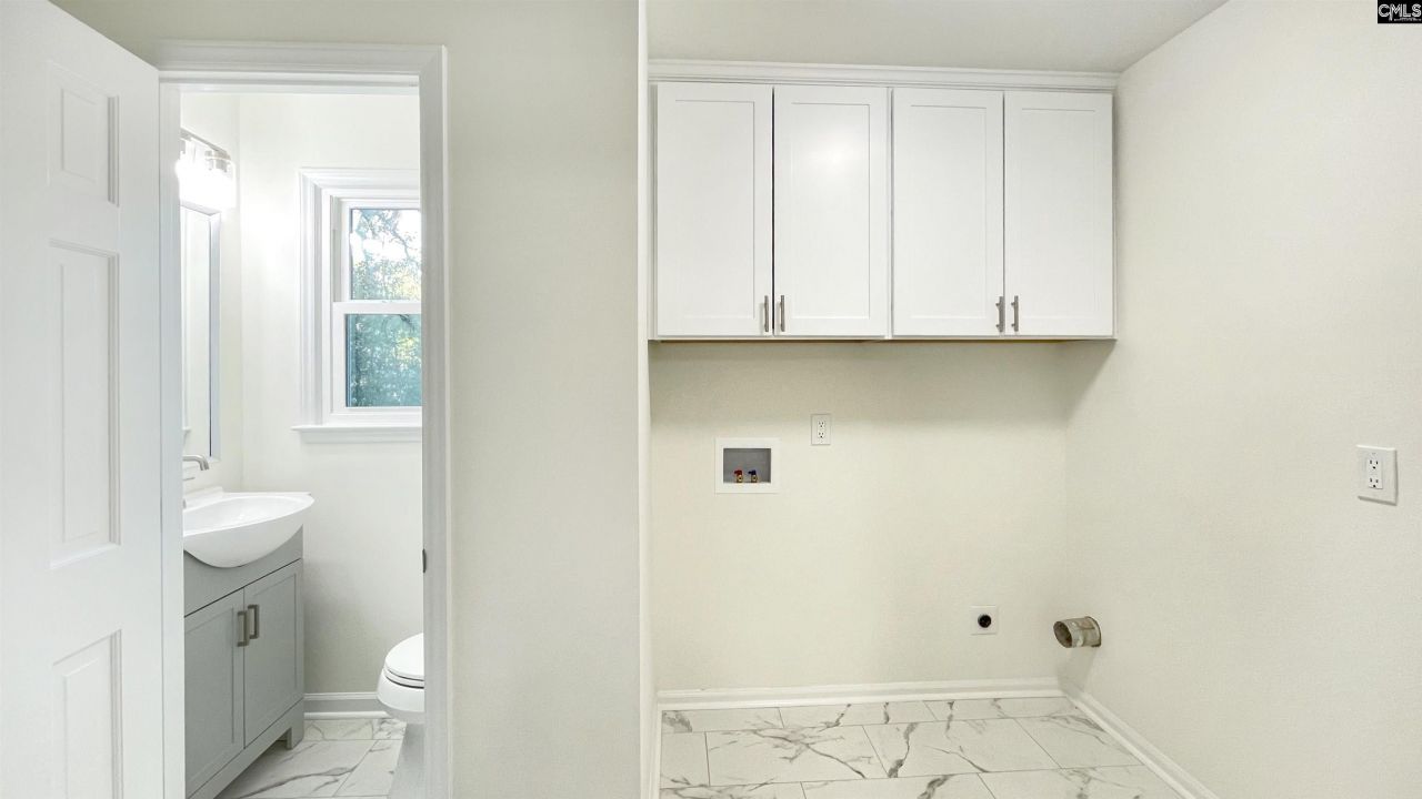 140 Park Shore Drive E Photo 15