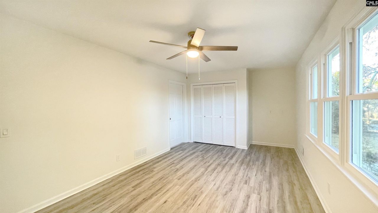 140 Park Shore Drive E Photo 21