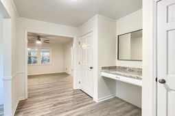 140 Park Shore Drive E photo 4