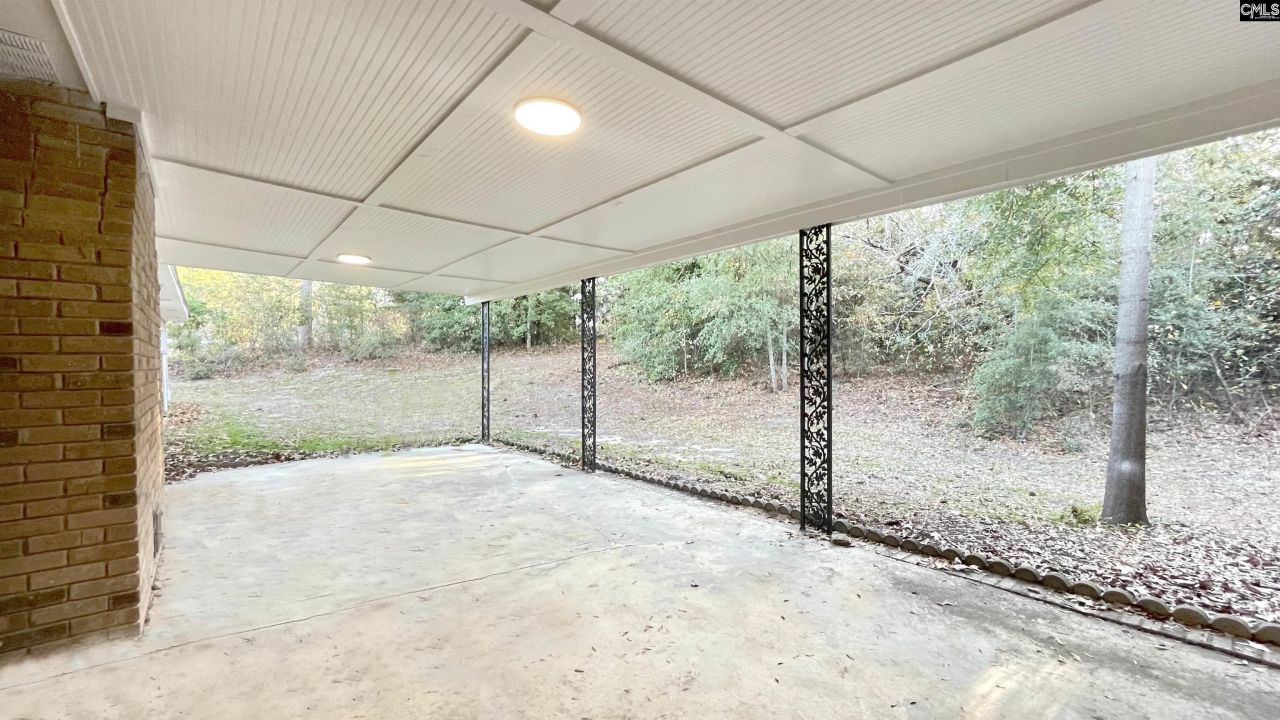 140 Park Shore Drive E Photo 30