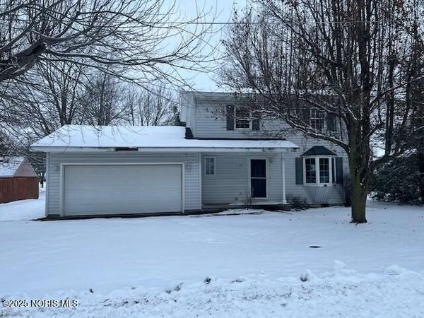 415 E Hubbard Street, Hamler, OH 43524