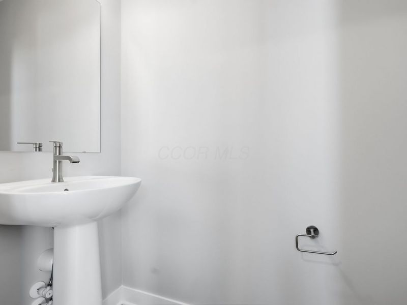 284 Olympic Loop, Commercial Point, OH 43116 Photo 14