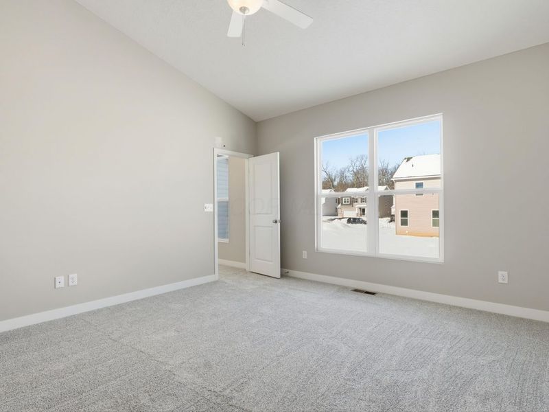 284 Olympic Loop, Commercial Point, OH 43116 Photo 19