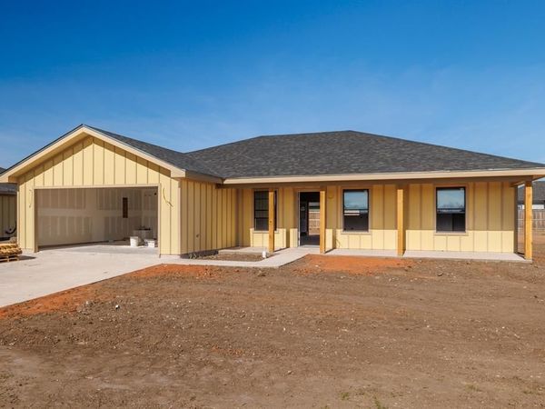 908 Benelli, Clyde, TX 79510