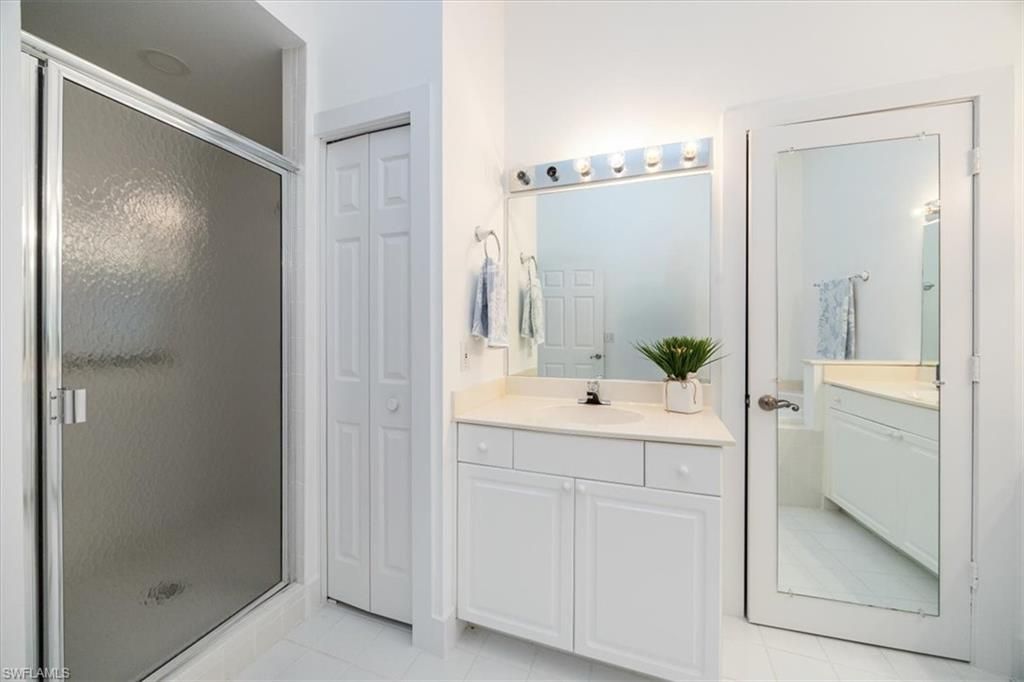 1144 Egrets Walk Cir, Unit 202, Naples, FL 34108 Photo