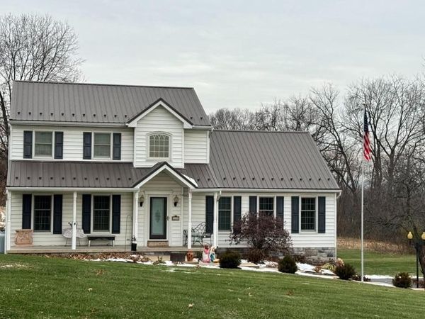 110 HESS ROAD, ELIZABETHTOWN, PA 17022