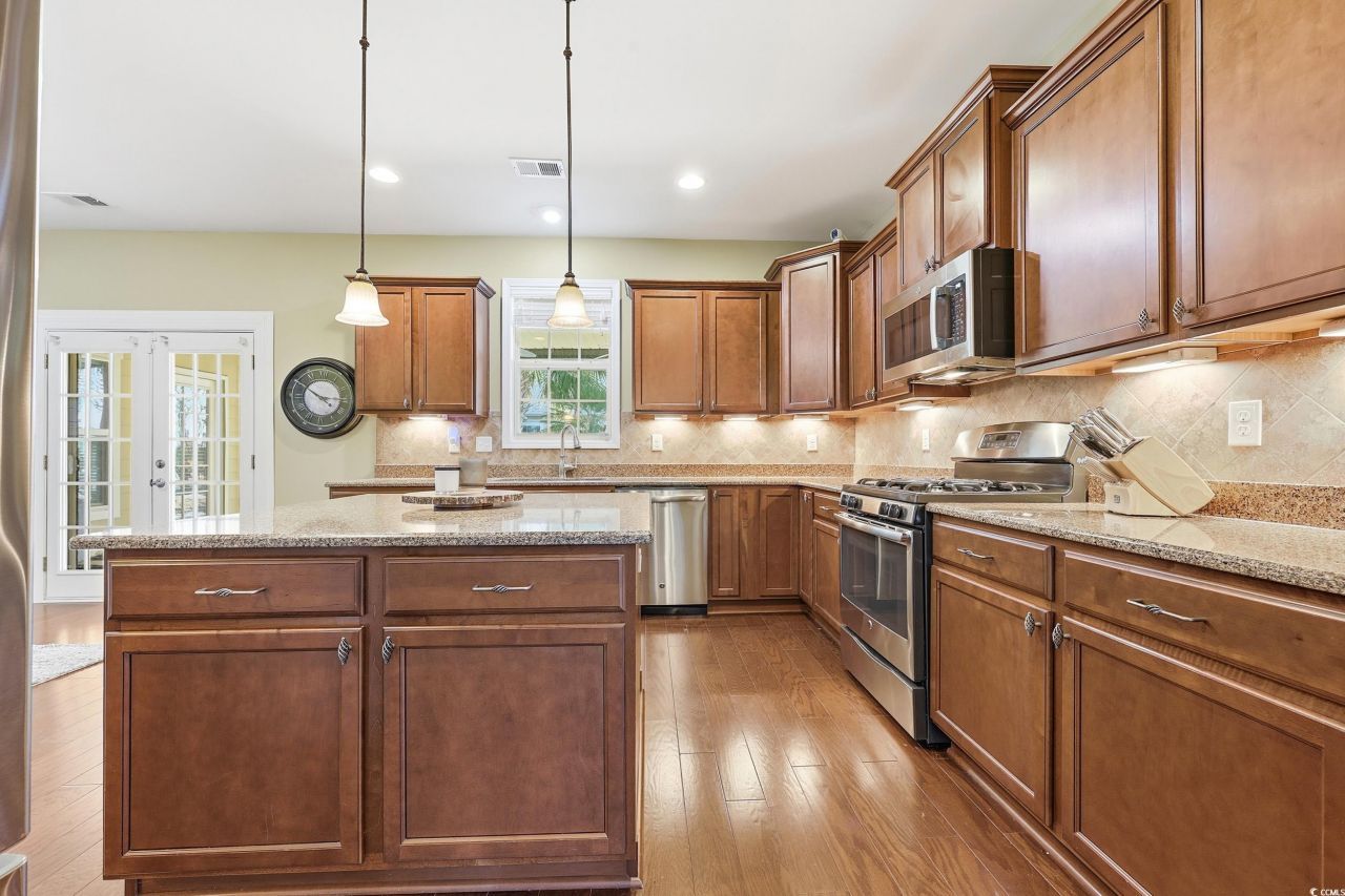 1161 Wyatt Ln. Photo 8