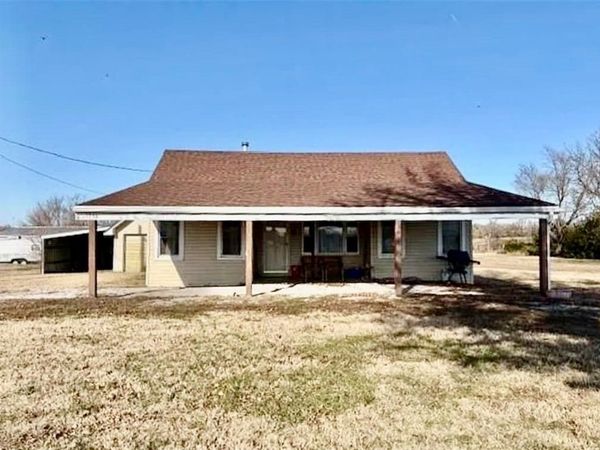 1734 24000 Road, Parsons, KS 67357