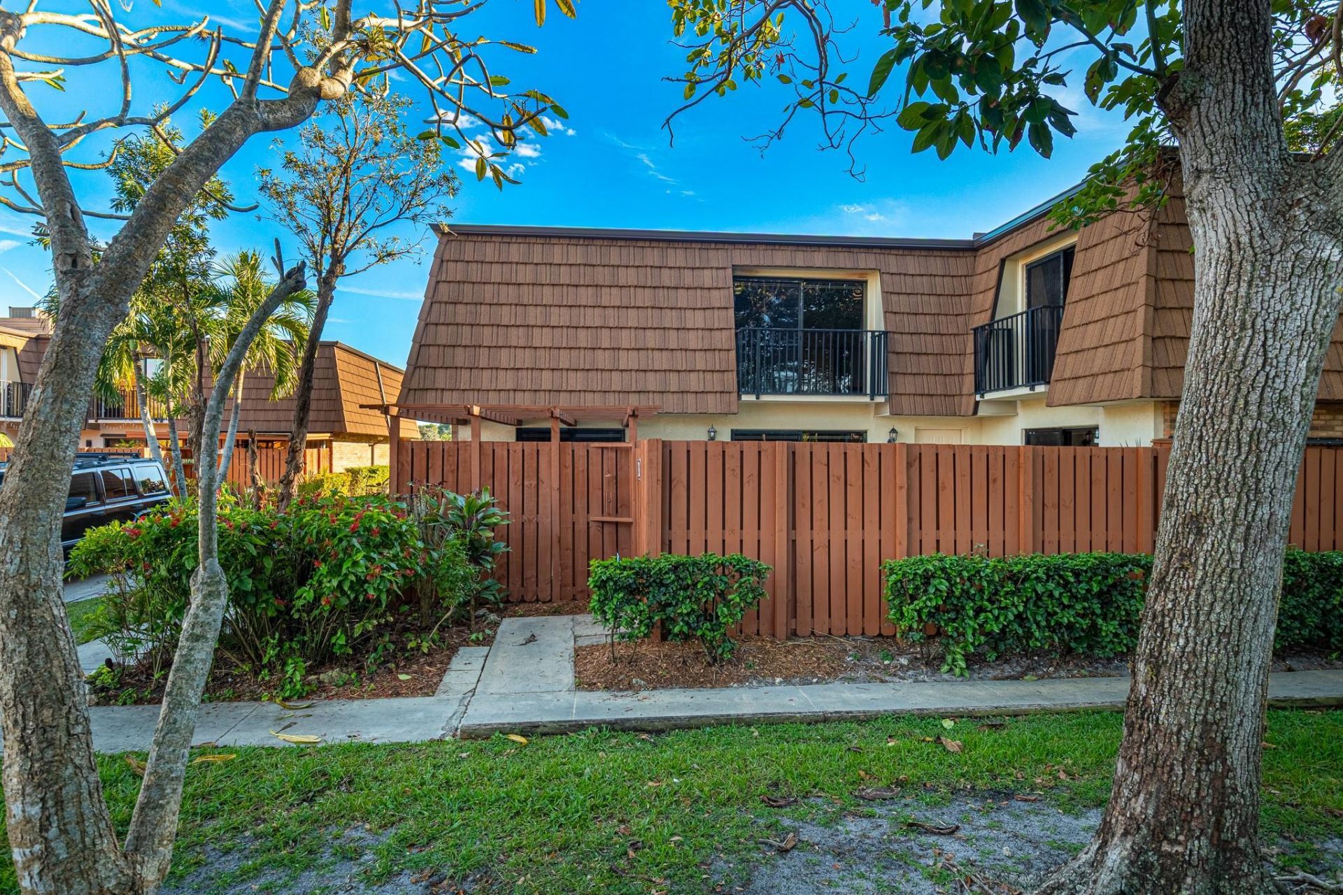 9101 SW 19th Place, Unit B, Davie, FL 33324 Photo