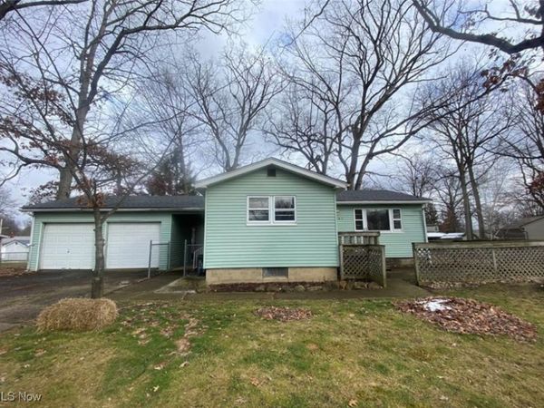 643 Nebraska Avenue, Niles, OH 44446