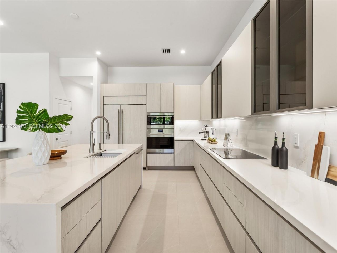 7285 SW 72nd Ter, Miami, FL 33143 Photo