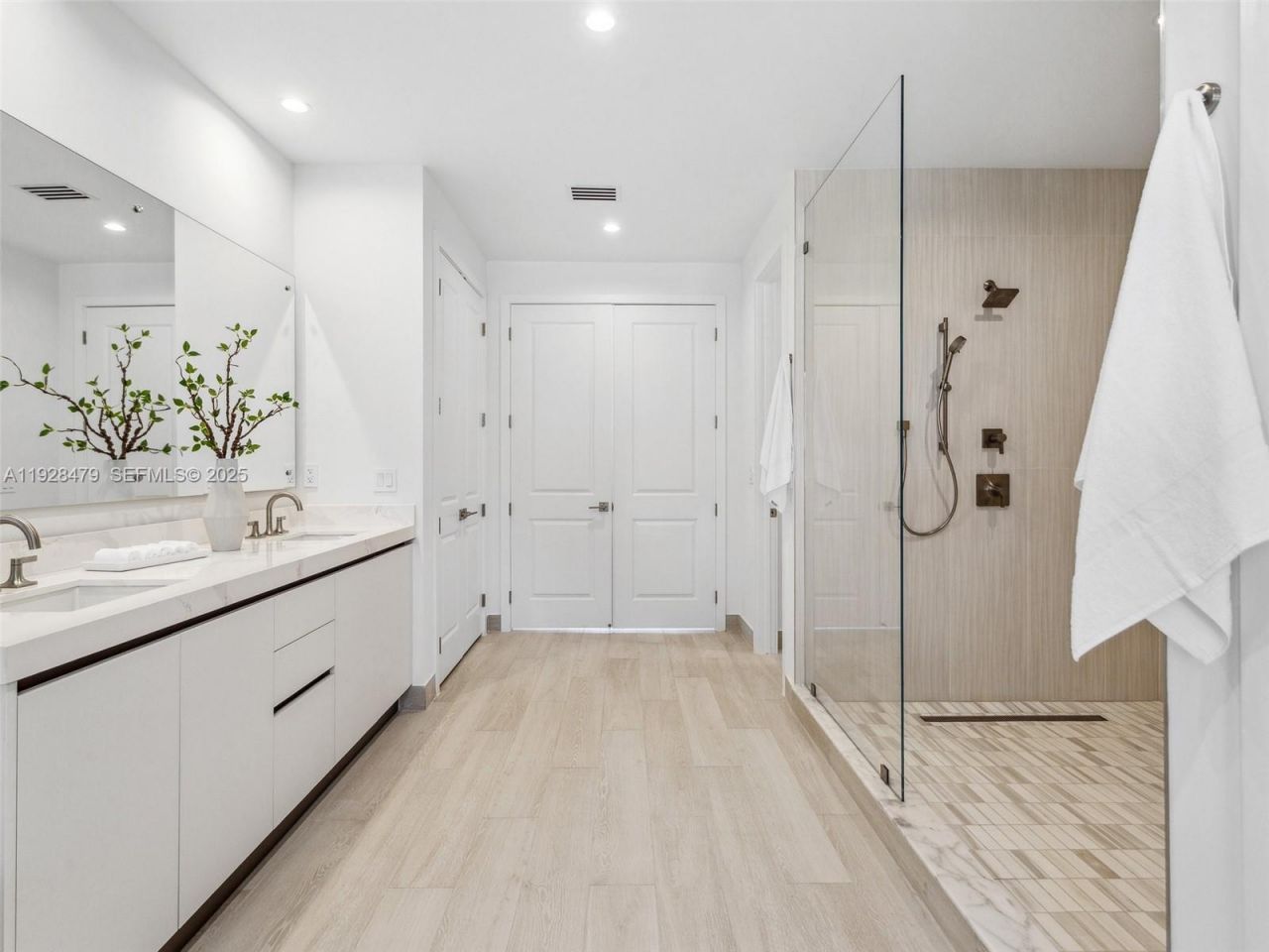 7285 SW 72nd Ter, Miami, FL 33143 Photo