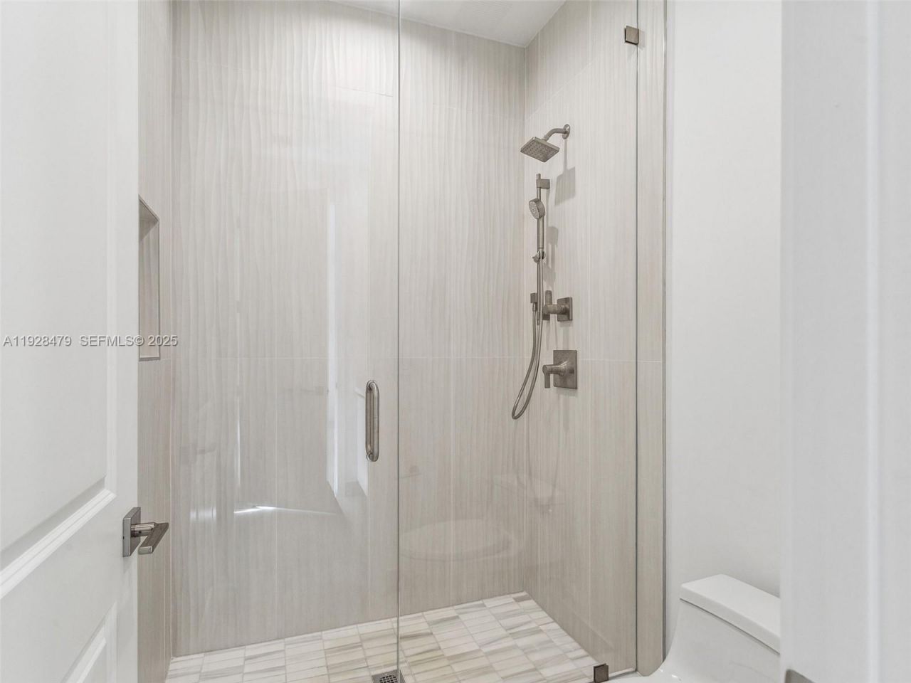 7285 SW 72nd Ter, Miami, FL 33143 Photo