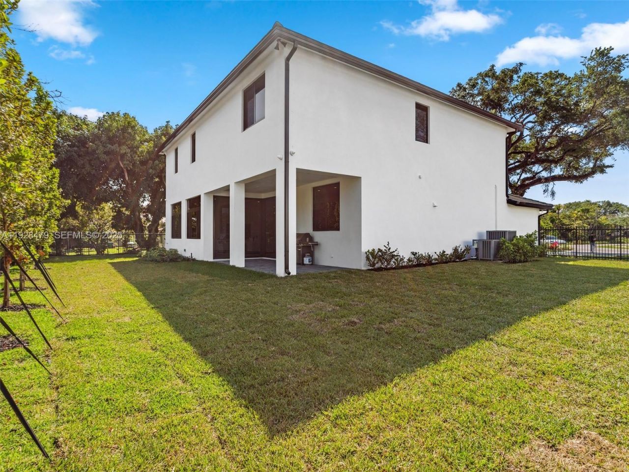 7285 SW 72nd Ter, Miami, FL 33143 Photo