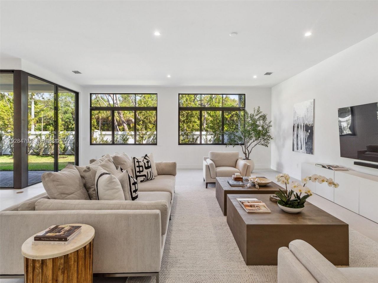 7285 SW 72nd Ter, Miami, FL 33143 Photo