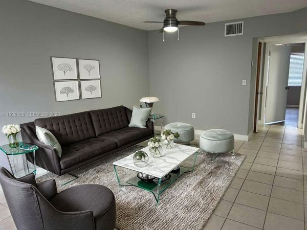 335 SW 20th St, Unit 2, Fort Lauderdale, FL 33315