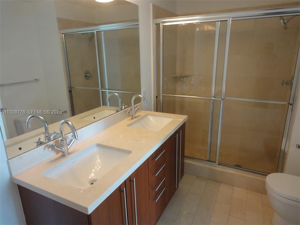 79 SW 12th St, Unit 1203S, Miami, FL 33130 Photo