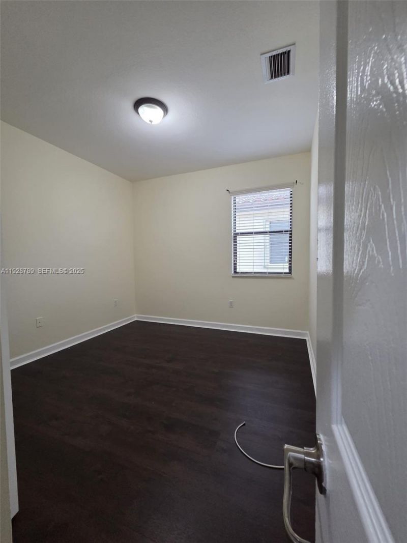 8841 W 34th Ct, Hialeah, FL 33018 Photo