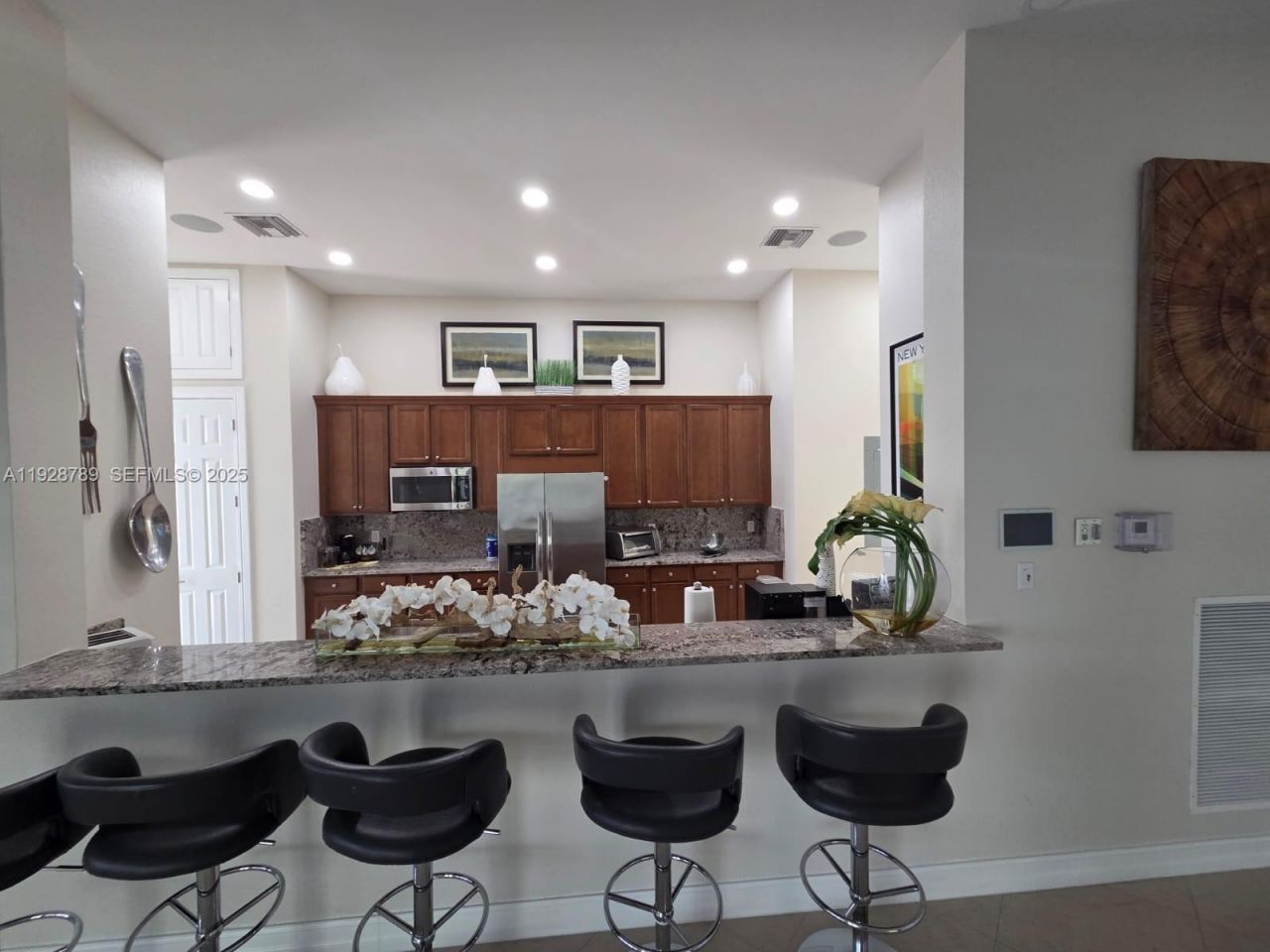 8841 W 34th Ct, Hialeah, FL 33018 Photo