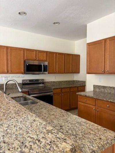 8841 W 34th Ct, Hialeah, FL 33018 Photo