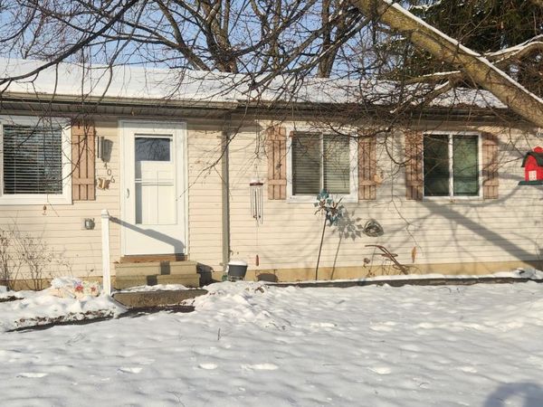 1406 Weymouth Court, Lansing, MI 48911