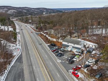 1791 CENTRE TURNPIKE, ORWIGSBURG, PA 17961