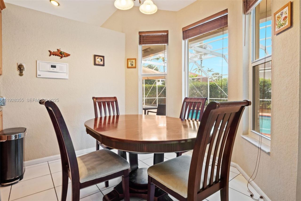 600 E Cypress Pointe Dr E, Pembroke Pines, FL 33027 Photo