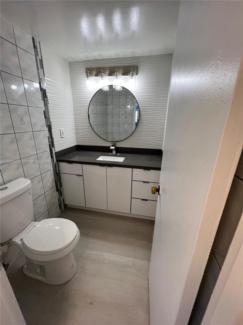 1865 79th St Cswy, Unit 12I, North Bay Village, FL 33141 Photo