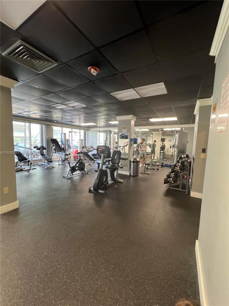 1865 79th St Cswy, Unit 12I, North Bay Village, FL 33141 Photo