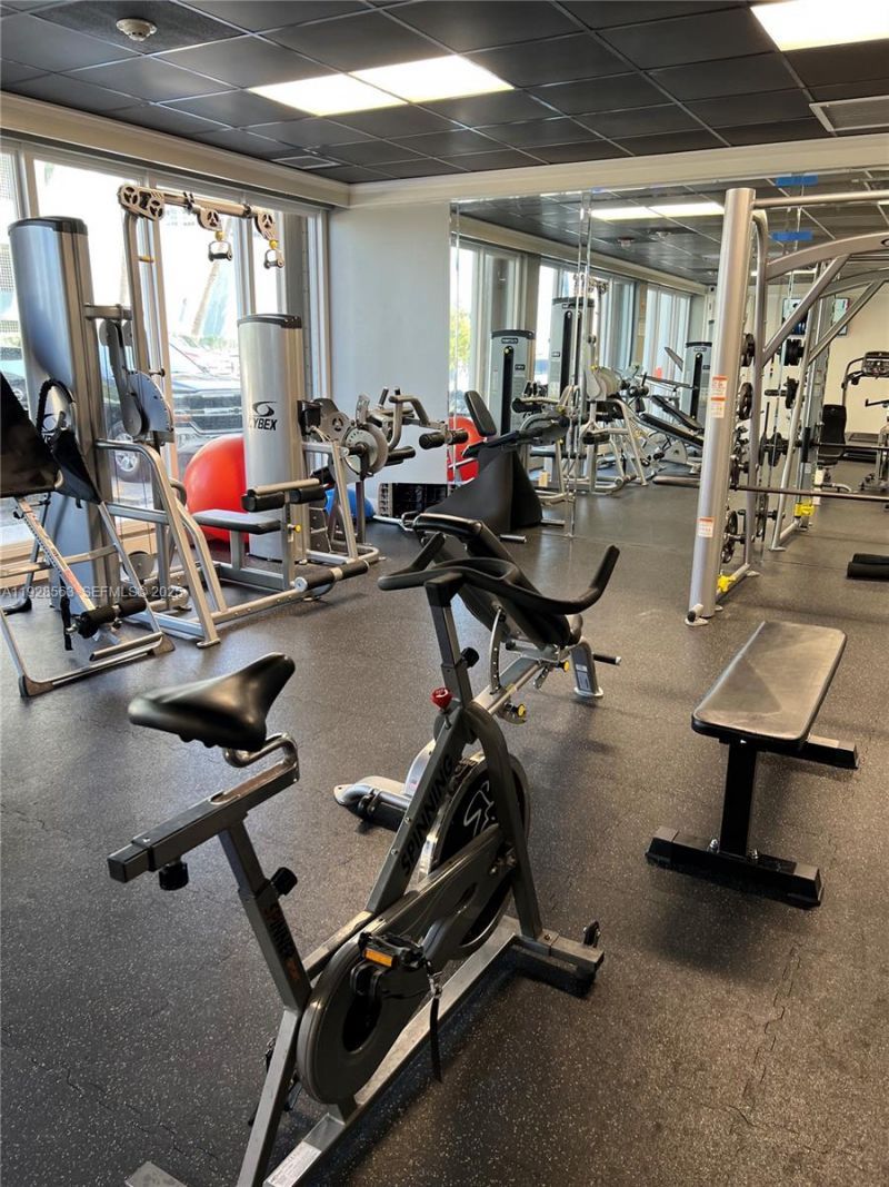 1865 79th St Cswy, Unit 12I, North Bay Village, FL 33141 Photo