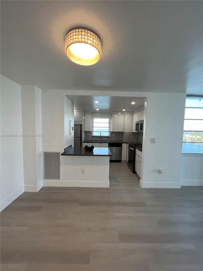 1865 79th St Cswy, Unit 12I, North Bay Village, FL 33141 Photo