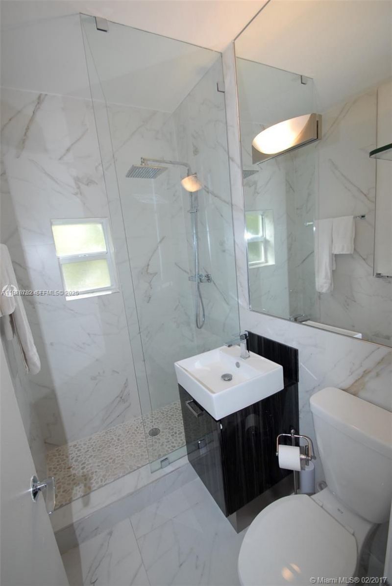 1000 Meridian Ave, Unit 23, Miami Beach, FL 33139 Photo